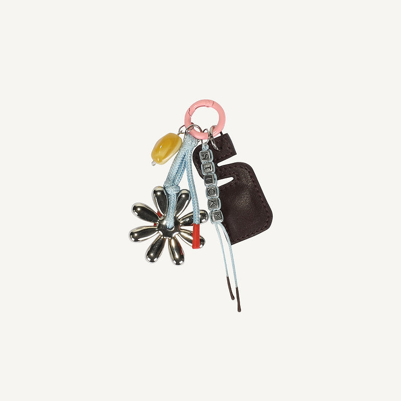 STICKY SIS CLUB - Keychain • chocolate