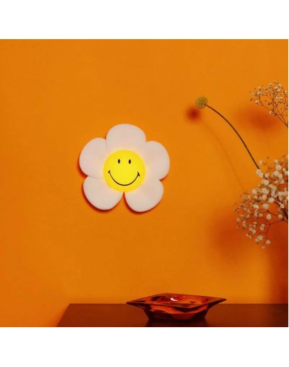 Mr MARIA - Smiley Daisy Day wall Light