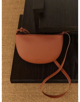 MONK & ANNA - Farou half moon bag | carnelian